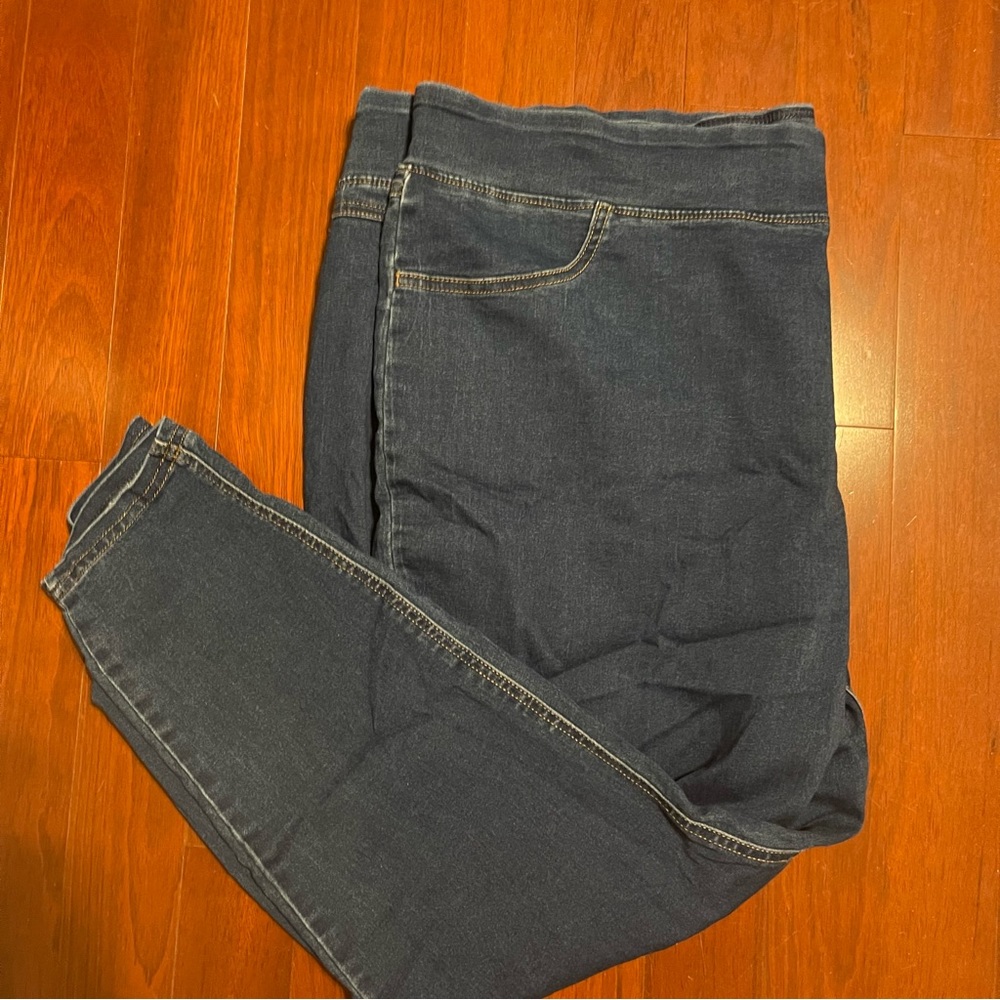 Medium Wash Jegging
